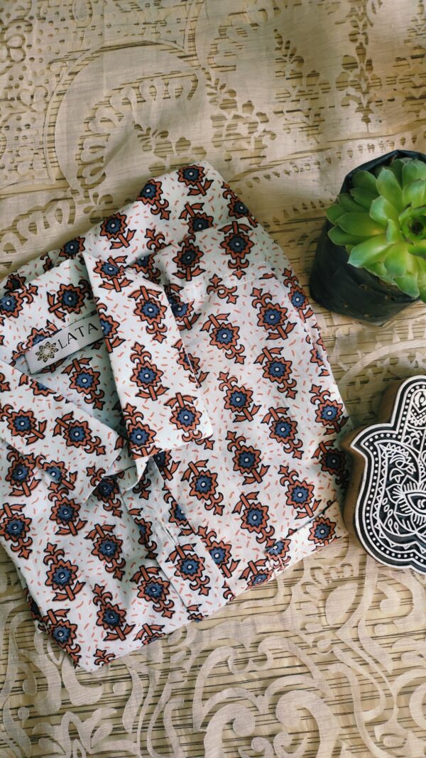 White Base Small Buti Printed Cotton Shirt (4)