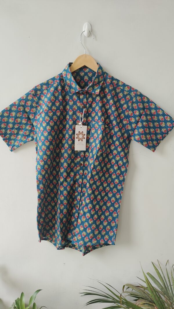 Blue Base Red Flower Buti Printed Cotton Shirt (4)