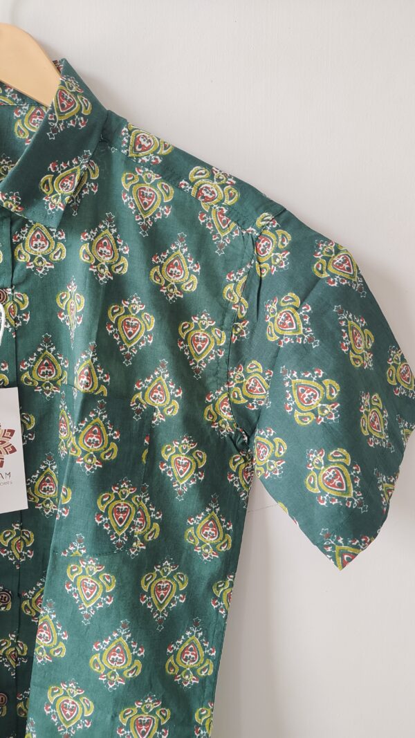 Green Base Yellow Floral Buta Printed Cotton Shirt (2)