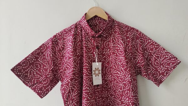 Magenta Floral Bandhani Printed Cotton Shirt (3)