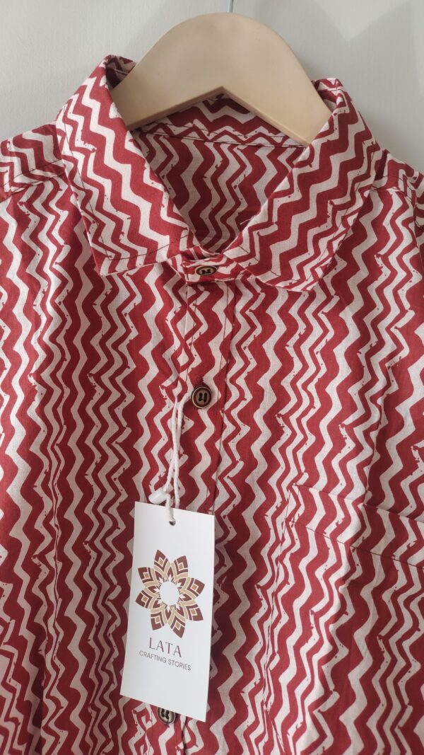 Red Base White Striped Printed Cotton Shirt (2)