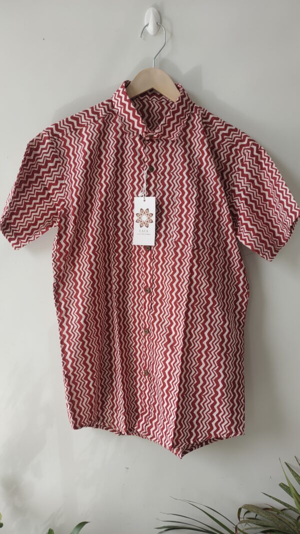 Red Base White Striped Printed Cotton Shirt (4)