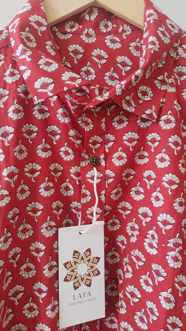 Red Floral Buti Cotton Shirt (3)