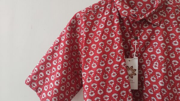 Red Floral Buti Cotton Shirt (4)